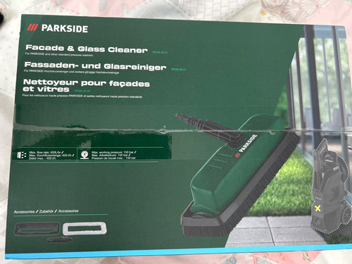 Facade and glass cleaner - glass,